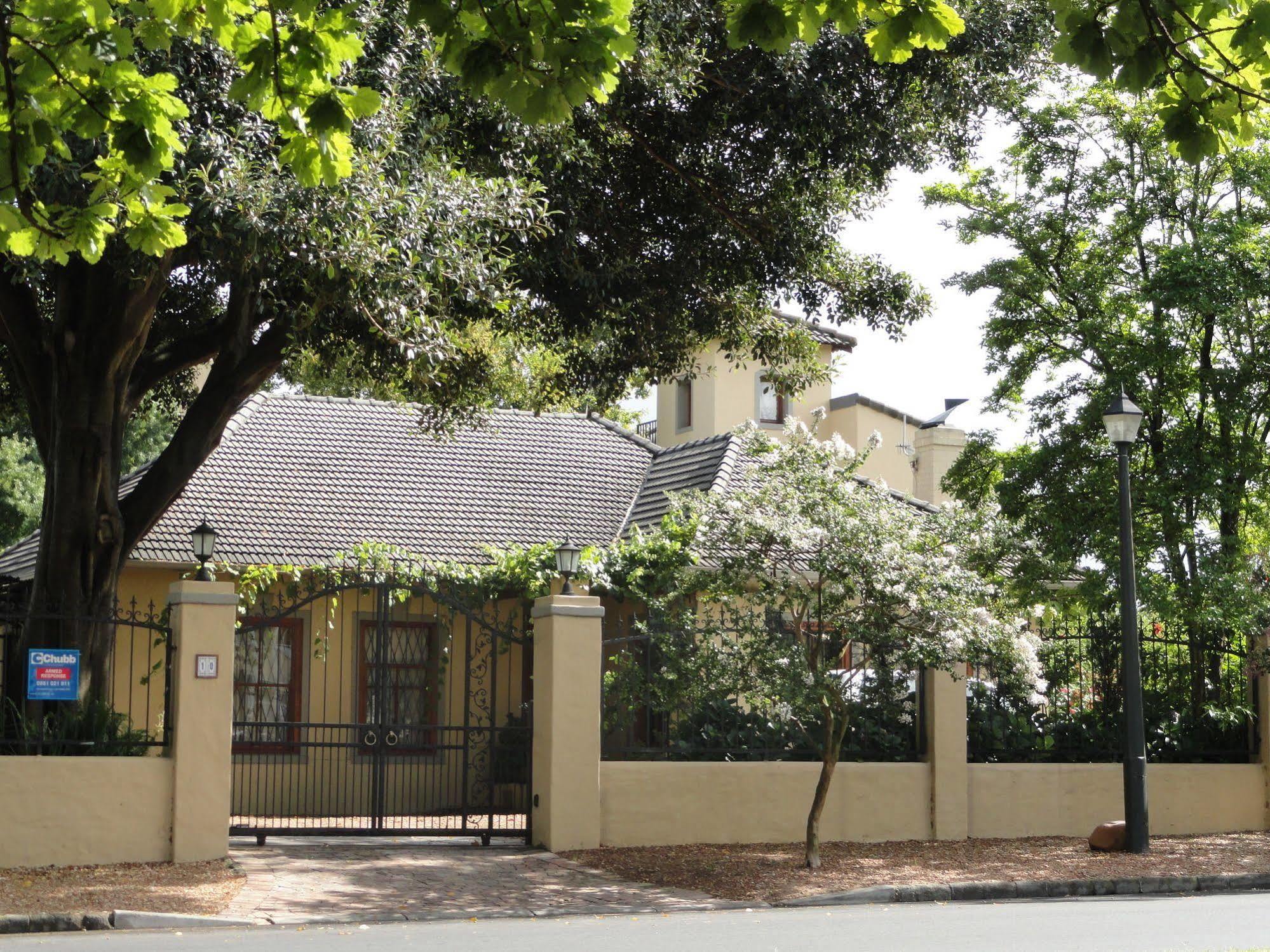 10 Alexander B&B Stellenbosch Exteriör bild