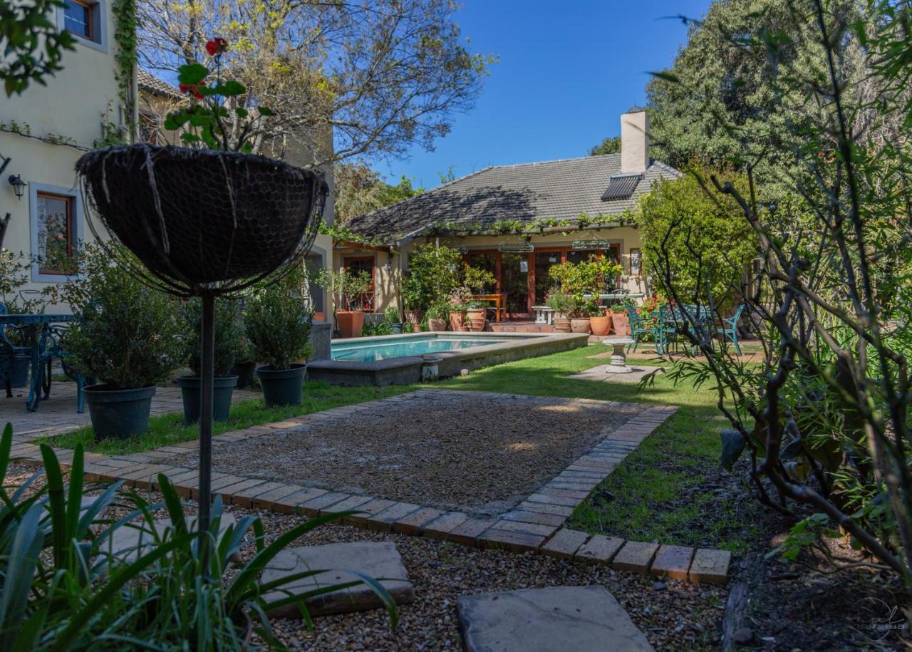 10 Alexander B&B Stellenbosch Exteriör bild